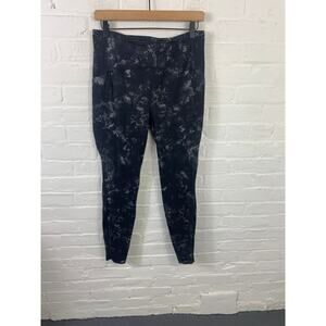 Lululemon Athletica Black and Gray Leggings